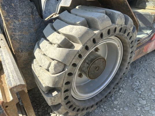 Manitou MSI35T à 12500 € HT - Dízel targonca: 5 kép. Manitou MSI35T à 12500 € HT - Dízel targonca: 5 kép.