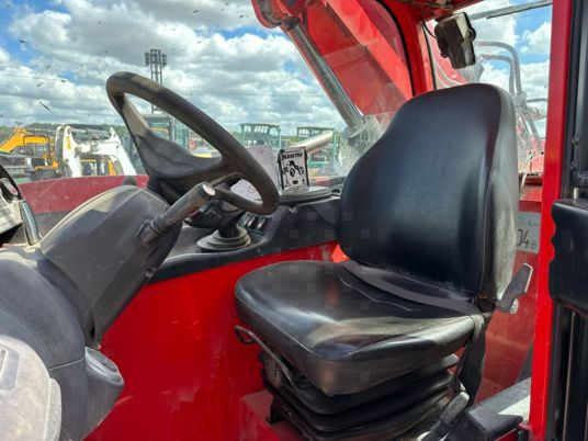 Teleszkópos rakodó Manitou Mt932 à 39900 € HT: 8 kép.
