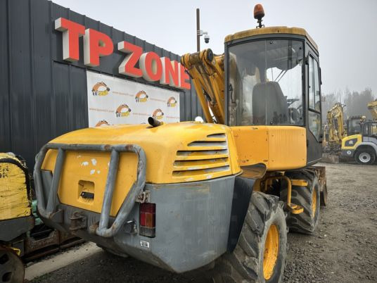 Mecalac 12MXT à 14900 Euros HT - Gumikerekes kotró: 3 kép. Mecalac 12MXT à 14900 Euros HT - Gumikerekes kotró: 3 kép.