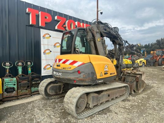 Mecalac 8MCR à 27500€ HT - Lánctalpas kotró: 5 kép. Mecalac 8MCR à 27500€ HT - Lánctalpas kotró: 5 kép.