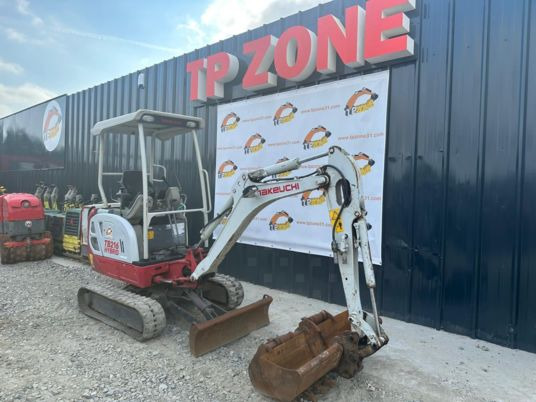 Takeuchi TB216 HYBRID à 18500€ ht - Minikotró: 3 kép. Takeuchi TB216 HYBRID à 18500€ ht - Minikotró: 3 kép.