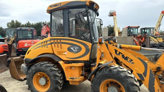 Venieri VF463F - Gumikerekes homlokrakodó: 4 kép. Venieri VF463F - Gumikerekes homlokrakodó: 4 kép.