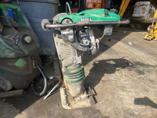 Wacker Neuson Bs60-2 - Döngölőgép: 1 kép. Wacker Neuson Bs60-2 - Döngölőgép: 1 kép.
