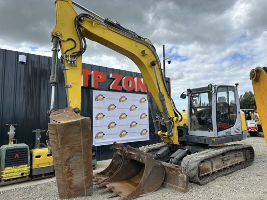Wacker Neuson ET145 - Attache TILT - Clim - Caméra à 49900 € HT - Lánctalpas kotró: 1 kép. Wacker Neuson ET145 - Attache TILT - Clim - Caméra à 49900 € HT - Lánctalpas kotró: 1 kép.
