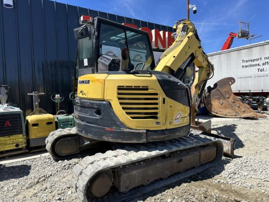 Yanmar B7 Sigma Double déport de bras à 39900 € HT - Lánctalpas kotró: 3 kép. Yanmar B7 Sigma Double déport de bras à 39900 € HT - Lánctalpas kotró: 3 kép.