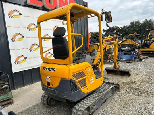 Yanmar SV18 à 14500 € HT - Minikotró: 4 kép. Yanmar SV18 à 14500 € HT - Minikotró: 4 kép.