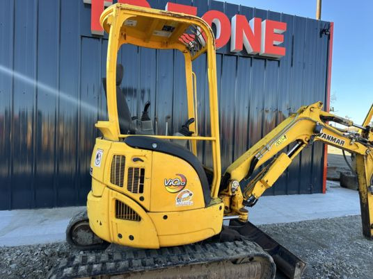 Yanmar VIO20-4 Canopy - Minikotró: 5 kép. Yanmar VIO20-4 Canopy - Minikotró: 5 kép.