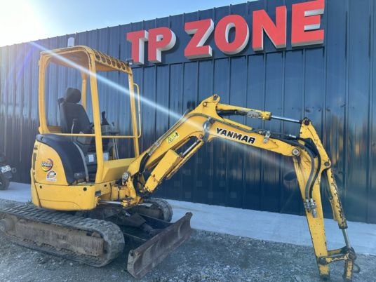 Yanmar VIO20-4 Canopy - Minikotró: 1 kép. Yanmar VIO20-4 Canopy - Minikotró: 1 kép.