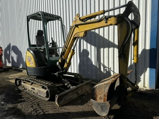 Minikotró Yanmar VIO25-4 Canopy: 8 kép.