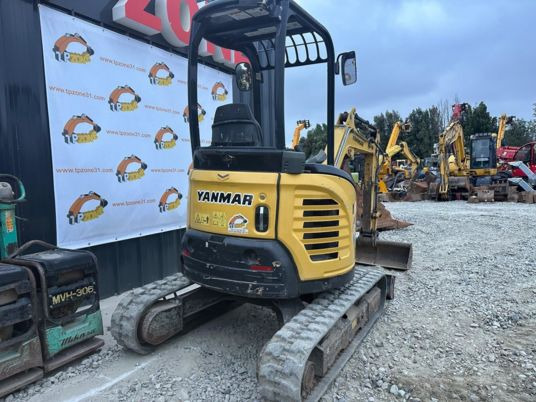 Yanmar VIO26-6 Canopy à 21500 € HT - Minikotró: 3 kép. Yanmar VIO26-6 Canopy à 21500 € HT - Minikotró: 3 kép.