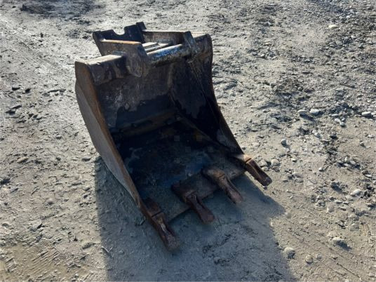 Godet vtn pour pelle - Kotró kanál: 2 kép. Godet vtn pour pelle - Kotró kanál: 2 kép.