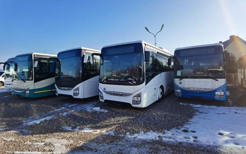 Iveco Arway Crossway 12m EURO 6 KLIMA, Intouro, ul - Távolsági busz: 4 kép. Iveco Arway Crossway 12m EURO 6 KLIMA, Intouro, ul - Távolsági busz: 4 kép.