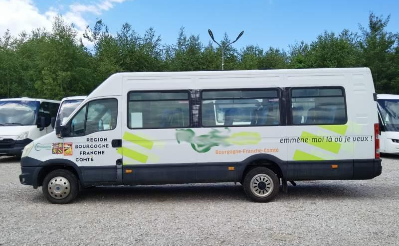 Iveco Daily 23 miejsca, KLIMA, WEBASTO - Helyközi busz: 4 kép. Iveco Daily 23 miejsca, KLIMA, WEBASTO - Helyközi busz: 4 kép.
