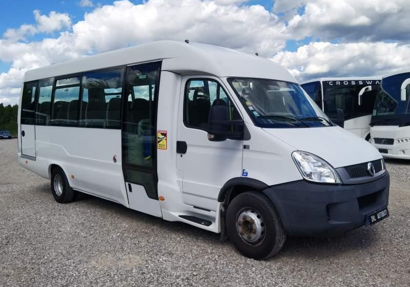 Iveco Daily DURISOTTI *2x klima* / 28miejsc - Helyközi busz: 3 kép. Iveco Daily DURISOTTI *2x klima* / 28miejsc - Helyközi busz: 3 kép.