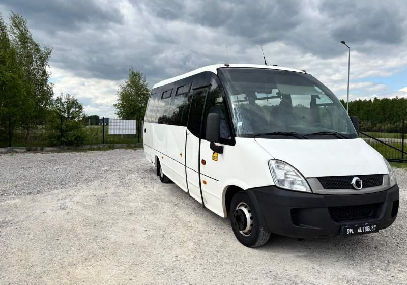 Iveco Indcar Wing euro 5 - Helyközi busz: 2 kép. Iveco Indcar Wing euro 5 - Helyközi busz: 2 kép.