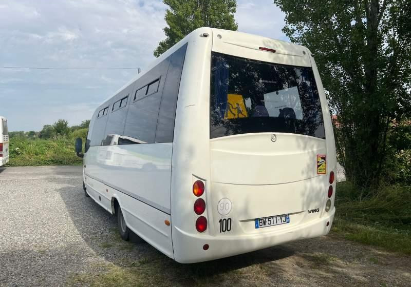 Iveco Indcar Wing euro 5 - Helyközi busz: 3 kép. Iveco Indcar Wing euro 5 - Helyközi busz: 3 kép.