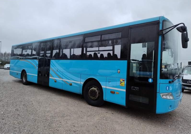 Mercedes-Benz INTOURO M/L - Helyközi busz: 3 kép. Mercedes-Benz INTOURO M/L - Helyközi busz: 3 kép.