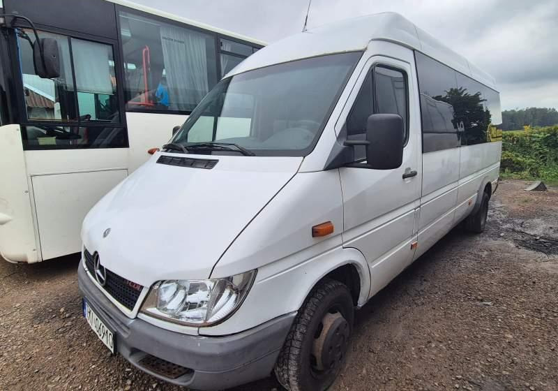 Mercedes-Benz Sprinter 411CDI 20+8 - Helyközi busz: 4 kép. Mercedes-Benz Sprinter 411CDI 20+8 - Helyközi busz: 4 kép.