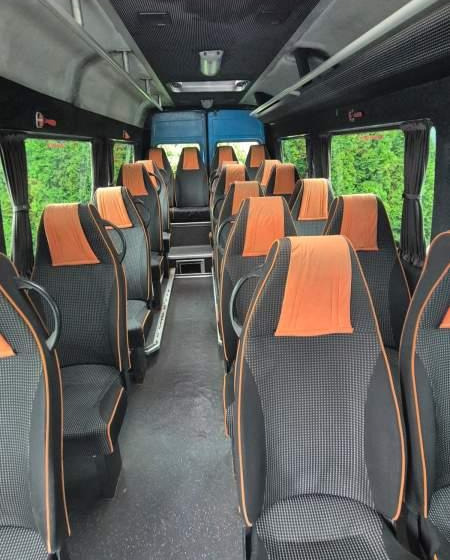 Mercedes-Benz Sprinter 413 CDI 20+6 - Helyközi busz: 2 kép. Mercedes-Benz Sprinter 413 CDI 20+6 - Helyközi busz: 2 kép.