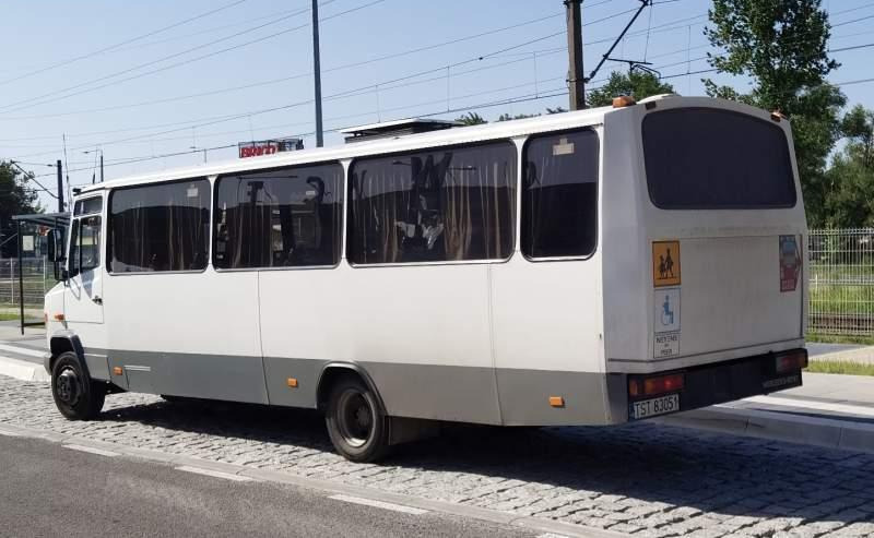Mercedes-Benz Vario 814D 38+12 - Helyközi busz: 2 kép. Mercedes-Benz Vario 814D 38+12 - Helyközi busz: 2 kép.