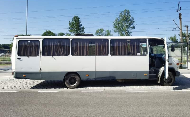Mercedes-Benz Vario 814D 38+12 - Helyközi busz: 3 kép. Mercedes-Benz Vario 814D 38+12 - Helyközi busz: 3 kép.
