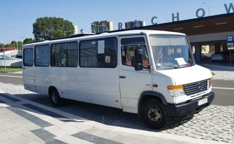 Mercedes-Benz Vario 814D 38+13 - Helyközi busz: 2 kép. Mercedes-Benz Vario 814D 38+13 - Helyközi busz: 2 kép.