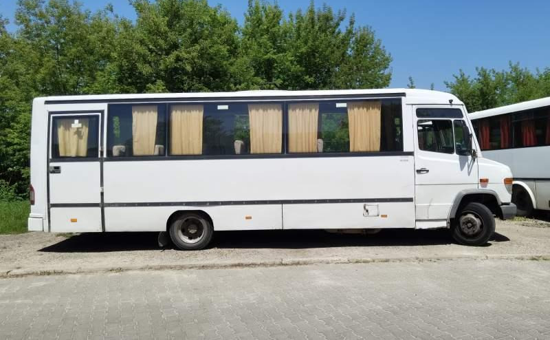 Mercedes-Benz Vario 814D 38 - Helyközi busz: 3 kép. Mercedes-Benz Vario 814D 38 - Helyközi busz: 3 kép.