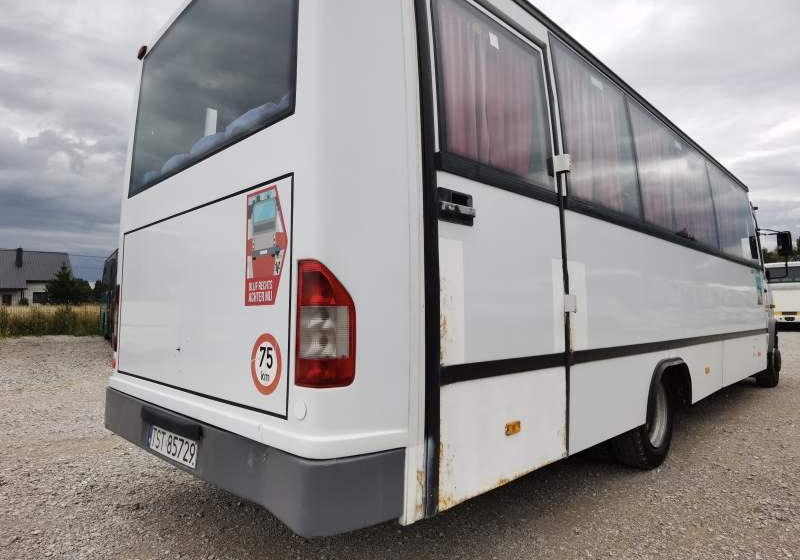 Helyközi busz Mercedes-Benz Vario 814D 39+13: 13 kép.