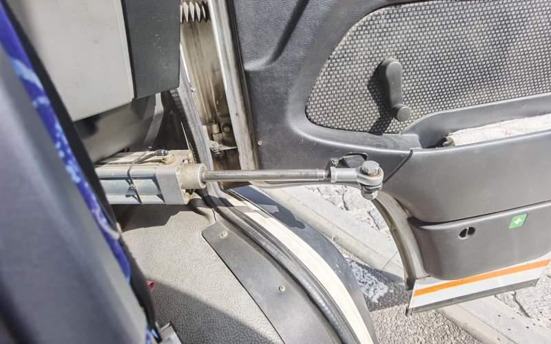 Helyközi busz Mercedes-Benz Vario 815D 39+14: 8 kép. Helyközi busz Mercedes-Benz Vario 815D 39+14: 8 kép.