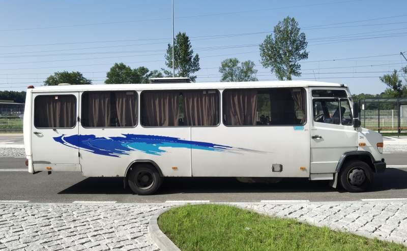 Helyközi busz Mercedes-Benz Vario 815D 39+14: 6 kép. Helyközi busz Mercedes-Benz Vario 815D 39+14: 6 kép.