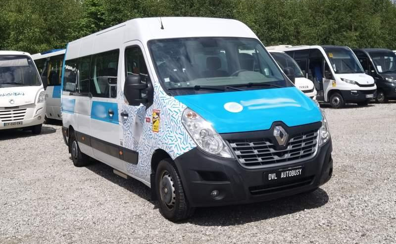 Helyközi busz Renault Master 17 miejsc EURO 6 100tys km: 6 kép.