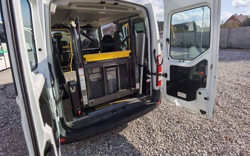 Minibusz, Kisbusz Renault Master przewóz osób niepełnosprawnych 2  SZTUKI: 12 kép.