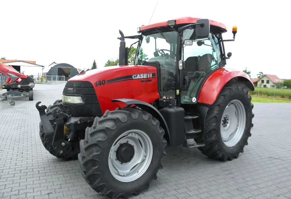 Case IH Maxxum 140 2009 Rok, Przedni TUZ ,Przedni WOM, Nie Malowany, Stan Bardzo Dobry - Traktor: 2 kép. Case IH Maxxum 140 2009 Rok, Przedni TUZ ,Przedni WOM, Nie Malowany, Stan Bardzo Dobry - Traktor: 2 kép.