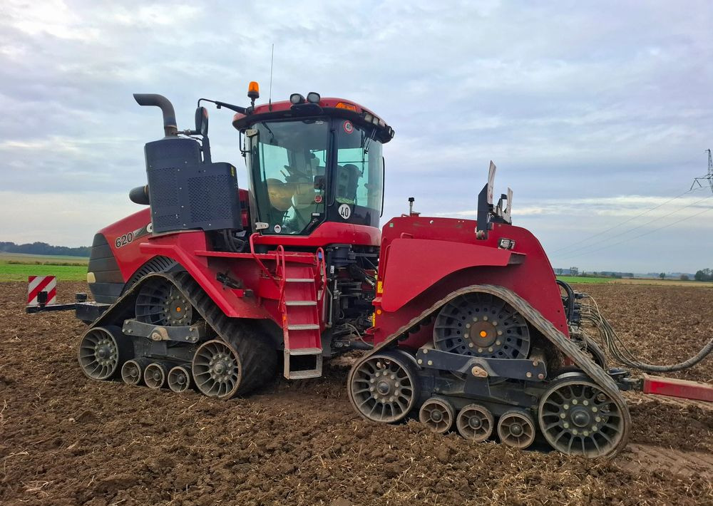 Case IH QUADTRAC 620 2015 ROK , GPS, Nie Malowany, Stan Idealny - Traktor: 5 kép. Case IH QUADTRAC 620 2015 ROK , GPS, Nie Malowany, Stan Idealny - Traktor: 5 kép.