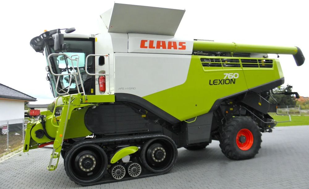Claas Lexion 760 Terra Trac 2015 Rok, 1900 motgodzin, Heder V 930 2019 Rok, Najbogatsza Wersja, Nie Malowany, Stan Idealny - Kombájn: 4 kép. Claas Lexion 760 Terra Trac 2015 Rok, 1900 motgodzin, Heder V 930 2019 Rok, Najbogatsza Wersja, Nie Malowany, Stan Idealny - Kombájn: 4 kép.