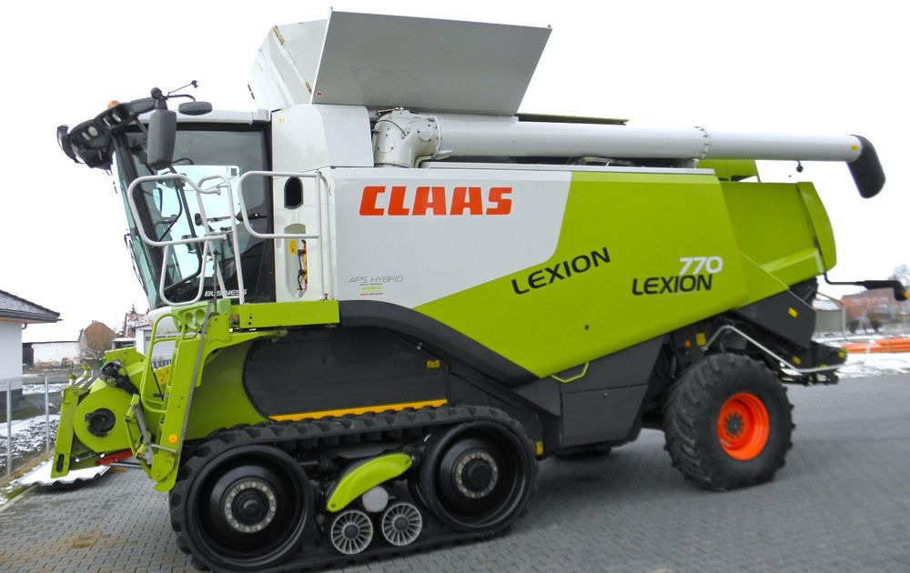 Claas Lexion 770 Terra Trac Heder V10,5, Najbogatsza Wersja, Nie Malowany, Stan Bardzo Dobry - Kombájn: 5 kép. Claas Lexion 770 Terra Trac Heder V10,5, Najbogatsza Wersja, Nie Malowany, Stan Bardzo Dobry - Kombájn: 5 kép.
