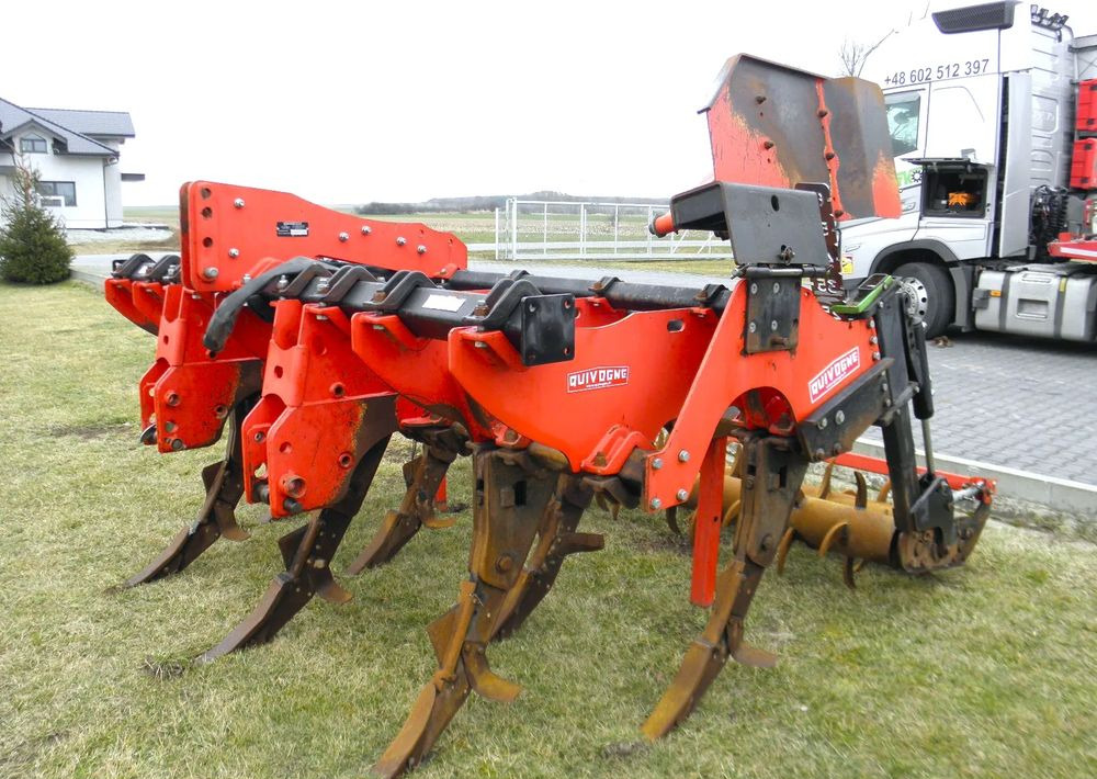 Inny Quivogne 3 metry Głębosz 2014 Rok , Stan Idealny - Talajművelő gep: 3 kép. Inny Quivogne 3 metry Głębosz 2014 Rok , Stan Idealny - Talajművelő gep: 3 kép.