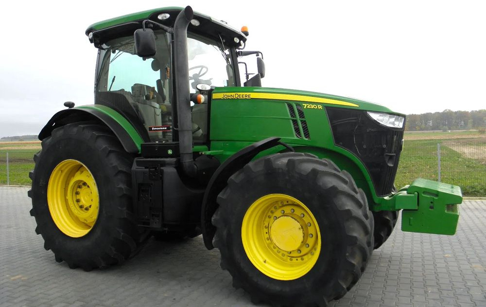 John Deere 7230 R 2012 Rok Nie Malowany, Skrzynia POWERQUAD, Stan Bardzo Dobry - Traktor: 3 kép. John Deere 7230 R 2012 Rok Nie Malowany, Skrzynia POWERQUAD, Stan Bardzo Dobry - Traktor: 3 kép.