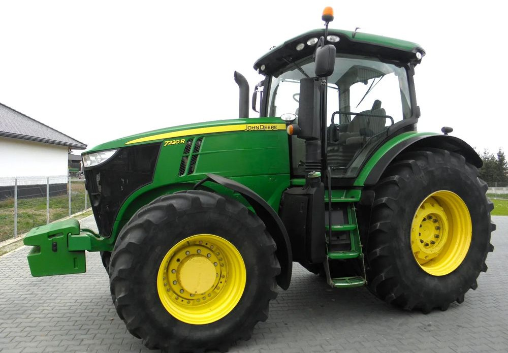 John Deere 7230 R 2012 Rok Nie Malowany, Skrzynia POWERQUAD, Stan Bardzo Dobry - Traktor: 2 kép. John Deere 7230 R 2012 Rok Nie Malowany, Skrzynia POWERQUAD, Stan Bardzo Dobry - Traktor: 2 kép.