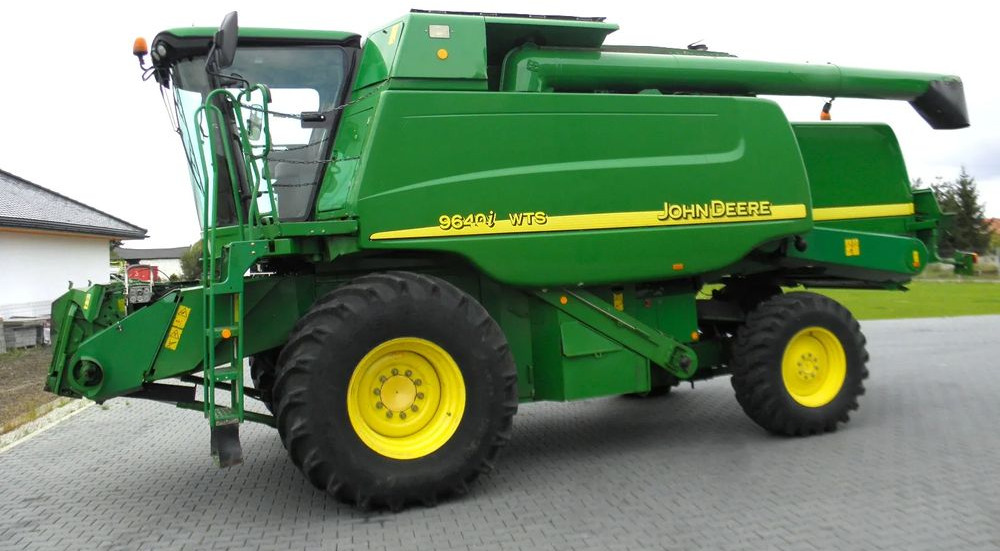 John Deere WTS 9640i 2006 Rok , Nowsza Wersja, heder,6,7m, Greenstar, Nie Malowany, Stan Bardzo Dobry - Kombájn: 1 kép. John Deere WTS 9640i 2006 Rok , Nowsza Wersja, heder,6,7m, Greenstar, Nie Malowany, Stan Bardzo Dobry - Kombájn: 1 kép.