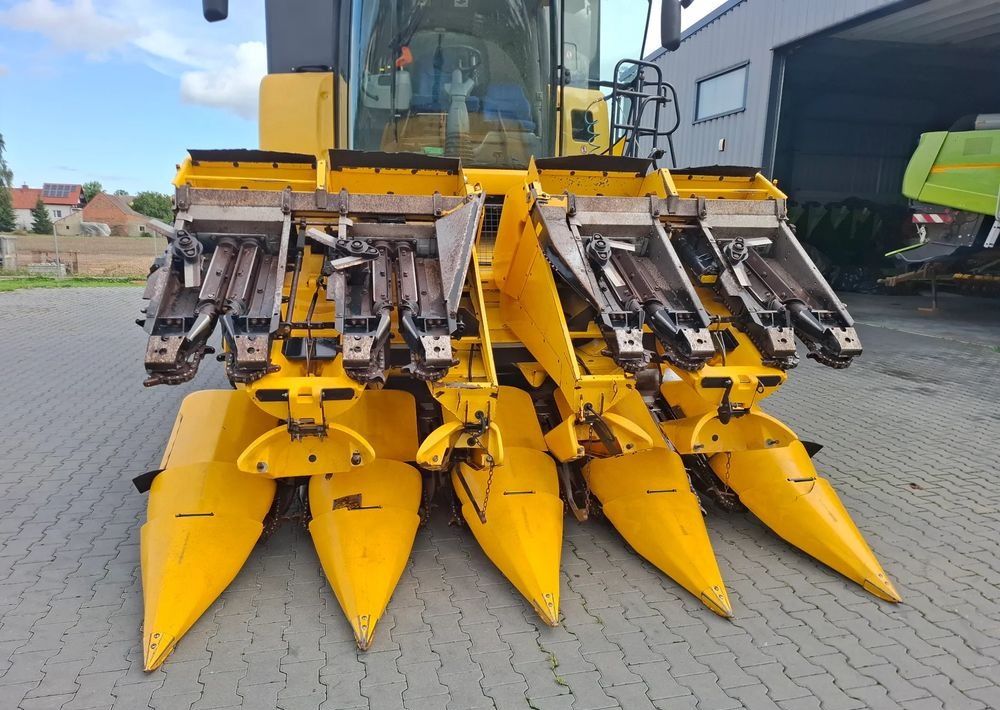 New Holland 8-75 2012 Rok, Przystawka do kukurydzy , Nie malowana,  Stan Idealny - Kukorica adapter: 5 kép. New Holland 8-75 2012 Rok, Przystawka do kukurydzy , Nie malowana,  Stan Idealny - Kukorica adapter: 5 kép.