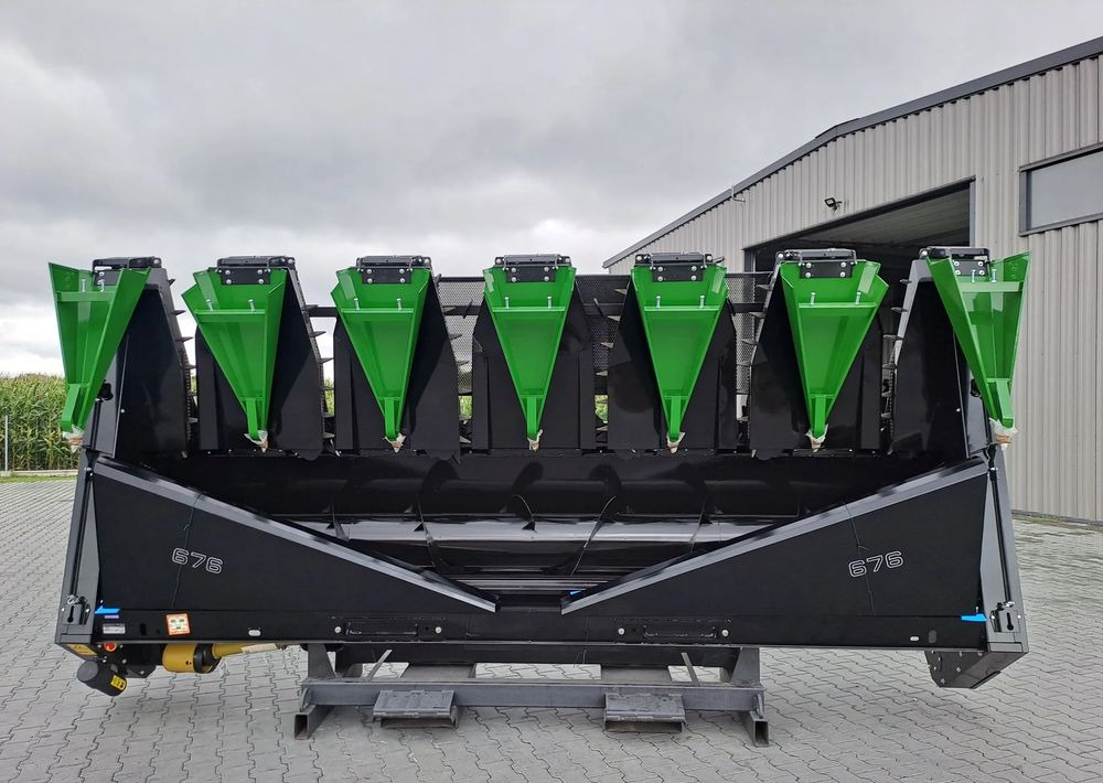 Oros Oros SUN 676 6 rzędowy, Nowe Przystawki do zbioru Słonecznika - Napraforgó adapter: 4 kép. Oros Oros SUN 676 6 rzędowy, Nowe Przystawki do zbioru Słonecznika - Napraforgó adapter: 4 kép.