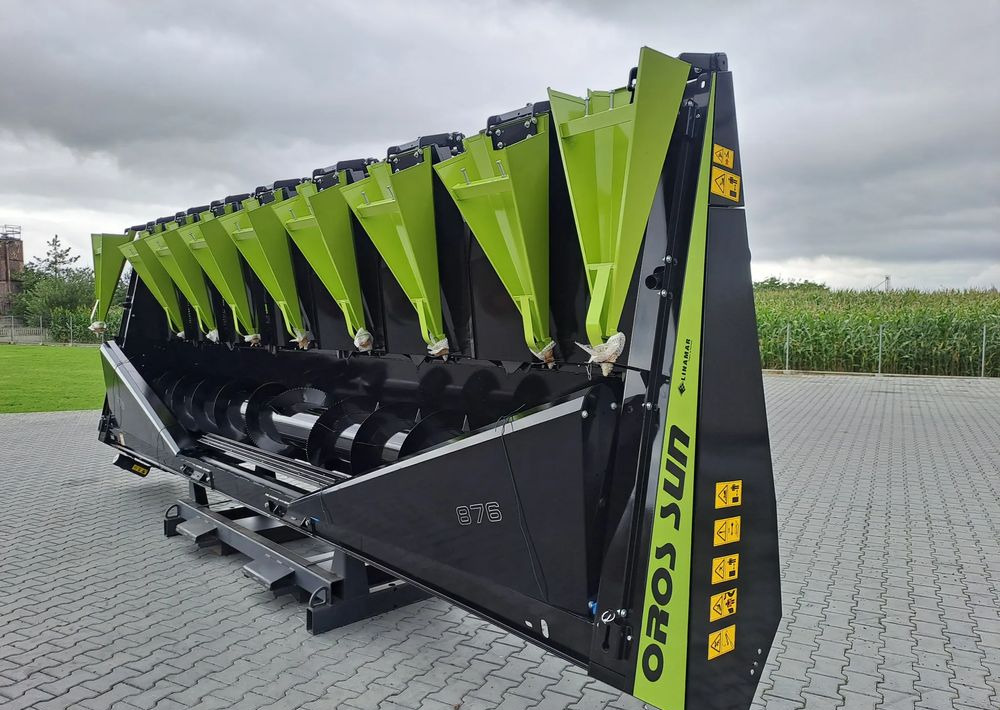 Oros Oros SUN 876 8 rzędowy, Nowe Przystawki do zbioru słonecznika - Napraforgó adapter: 2 kép. Oros Oros SUN 876 8 rzędowy, Nowe Przystawki do zbioru słonecznika - Napraforgó adapter: 2 kép.