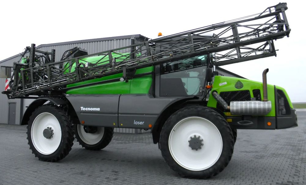 Tecnoma LASER 5240 36 M, 2016 Rok, 5200 litrow, GPS+ wylaczanie automatyczne sekcji, Distance control, Stan Bardzo Dobry - Permetezők: 4 kép. Tecnoma LASER 5240 36 M, 2016 Rok, 5200 litrow, GPS+ wylaczanie automatyczne sekcji, Distance control, Stan Bardzo Dobry - Permetezők: 4 kép.