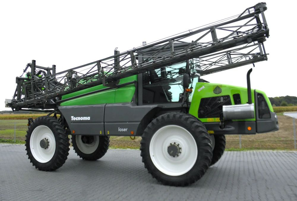 Tecnoma Laser 4240 2014 Rok, GPS, 36 M, Nie Malowany, Stan Bardzo Dobry - Permetezők: 5 kép. Tecnoma Laser 4240 2014 Rok, GPS, 36 M, Nie Malowany, Stan Bardzo Dobry - Permetezők: 5 kép.