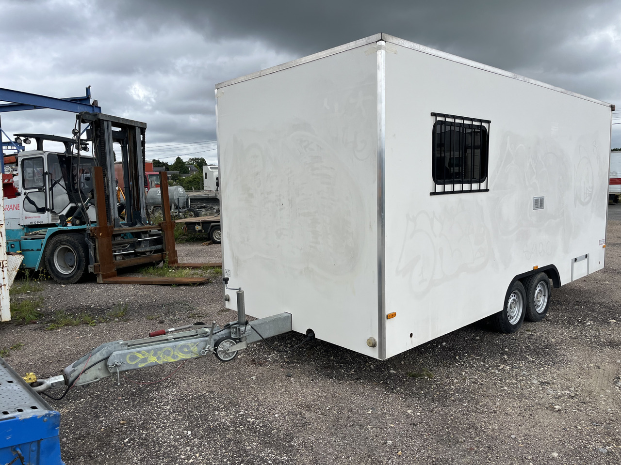 Jcr Base de vie - Autó utánfutó: 1 kép. Jcr Base de vie - Autó utánfutó: 1 kép.