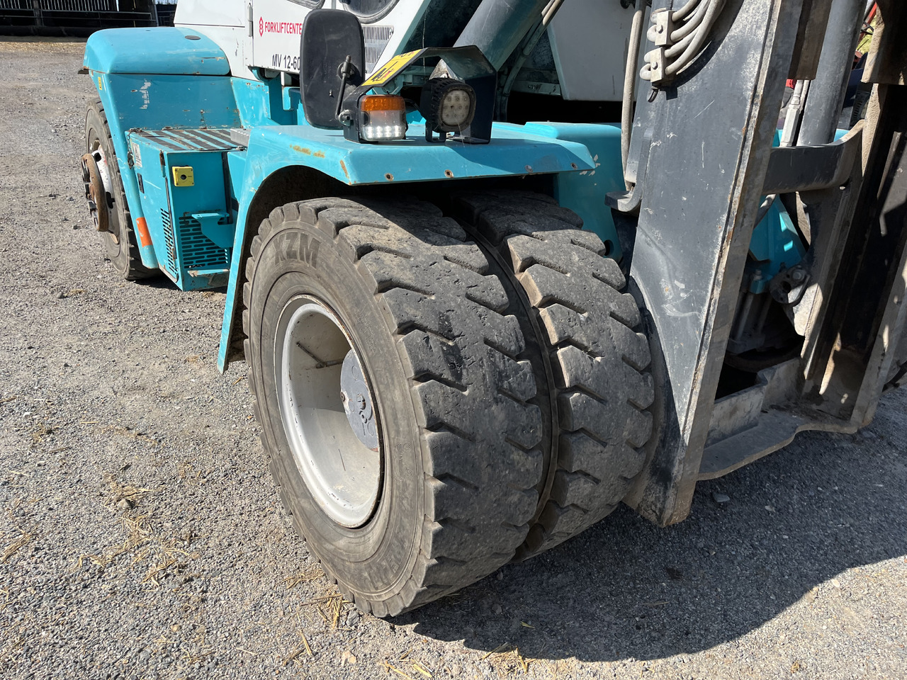 KONECRANES Smv12-600B - Dízel targonca: 3 kép. KONECRANES Smv12-600B - Dízel targonca: 3 kép.