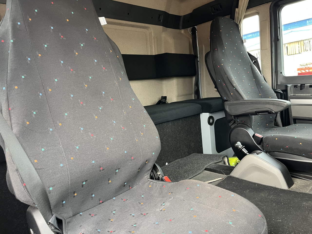 Man Tgl 12.250 plateau dépannage dépanneuse Jige 6 places - Autószállító teherautó: 4 kép. Man Tgl 12.250 plateau dépannage dépanneuse Jige 6 places - Autószállító teherautó: 4 kép.