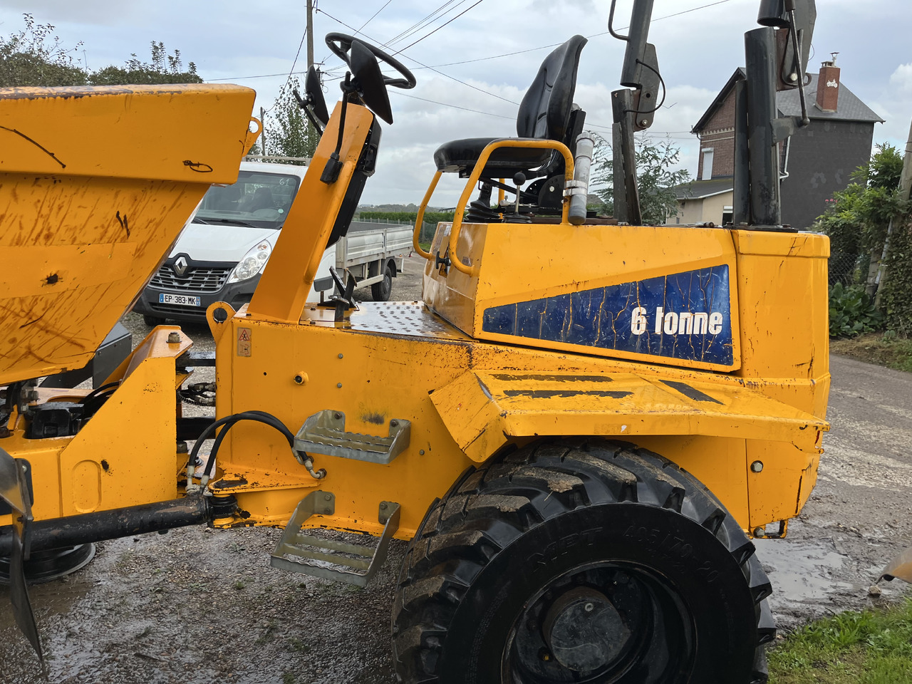 THWAITES 6T 6 tonnes - Minidömper: 4 kép. THWAITES 6T 6 tonnes - Minidömper: 4 kép.
