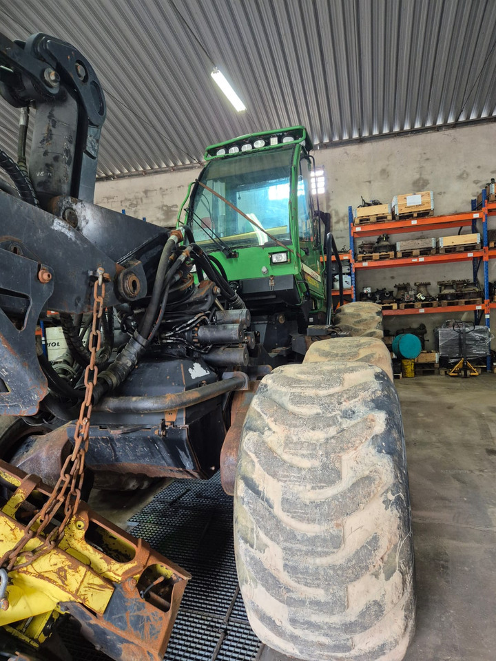 Fakitermelő gép John Deere 1470D ECO III: 8 kép.